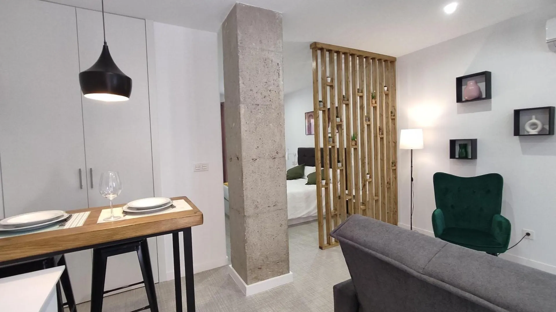 Ferola Homes غرناطة 0*,