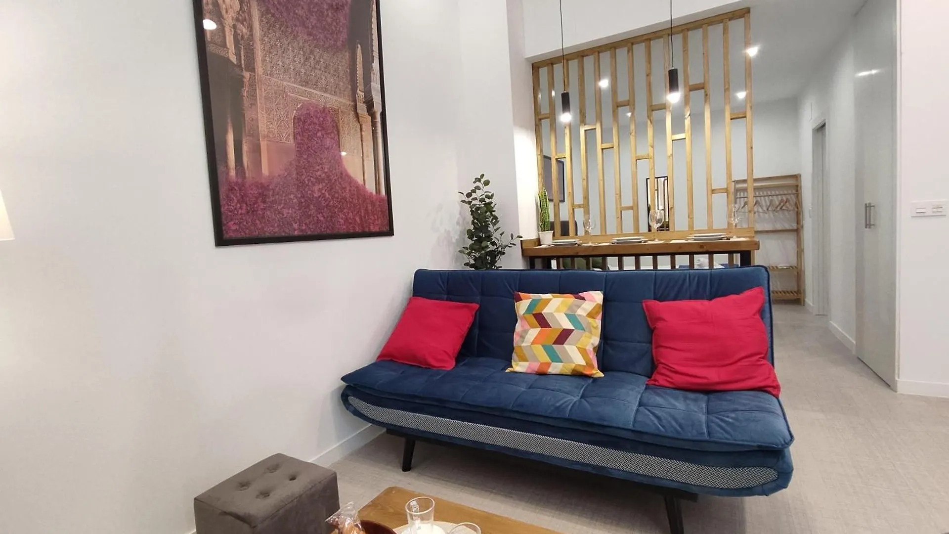 Ferola Homes Granada Apartment