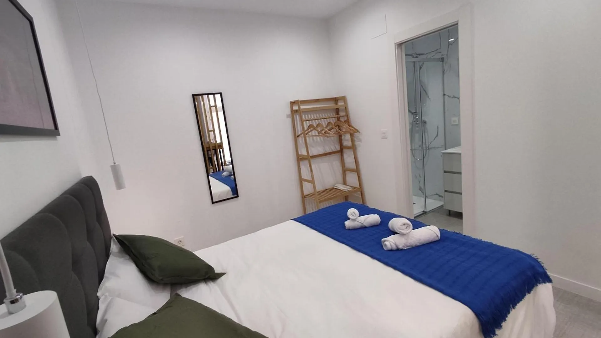 Ferola Homes Granada Apartman