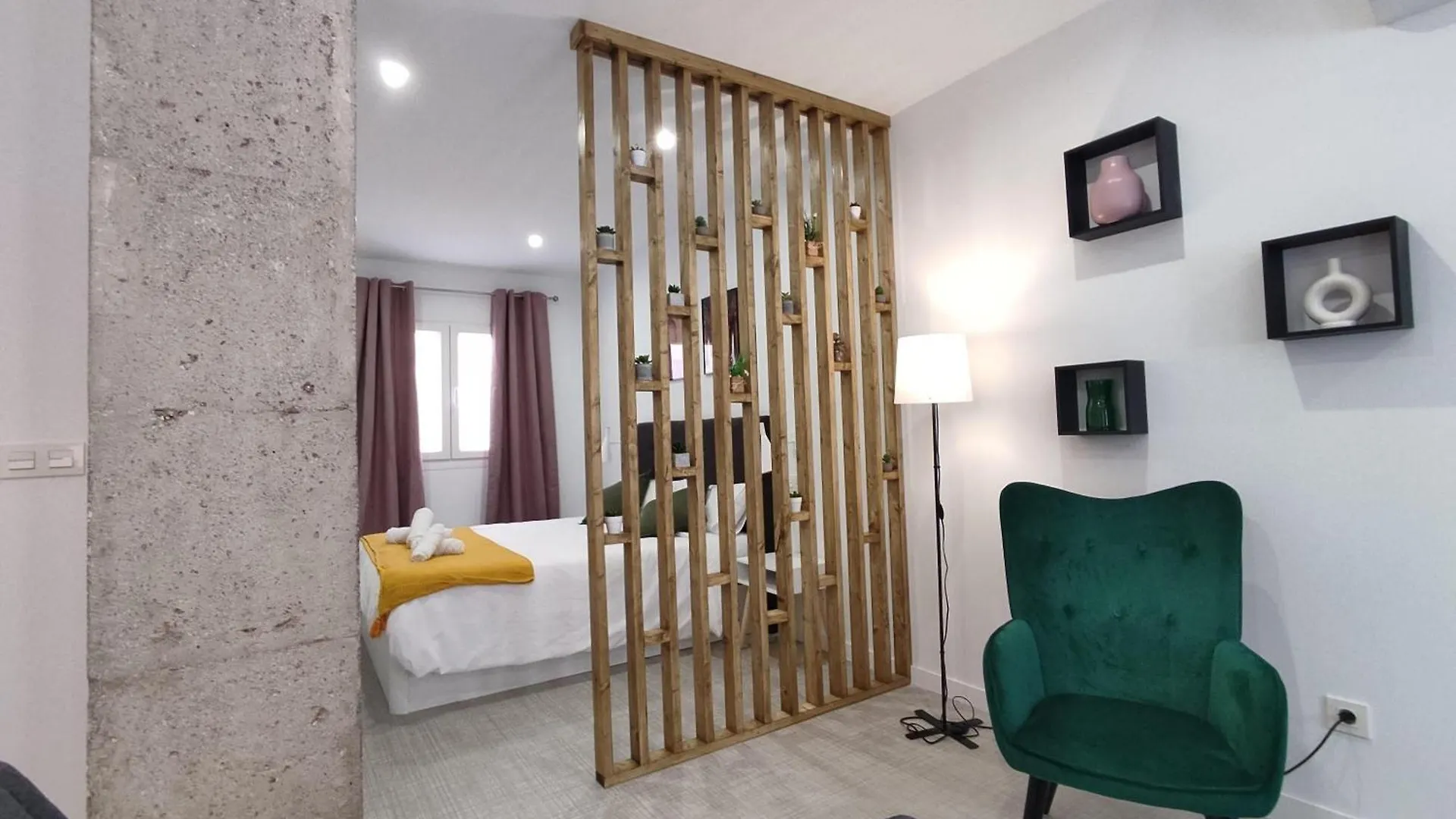 Apartment Ferola Homes Granada Spain